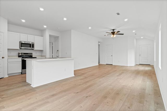 8072 Chesapeake Trail, Bauxite, AR 72011