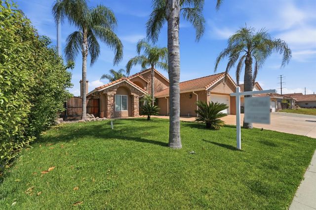 359 Trevor Ave, Oakdale, CA 95361