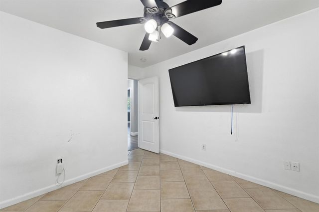 359 Trevor Ave, Oakdale, CA 95361