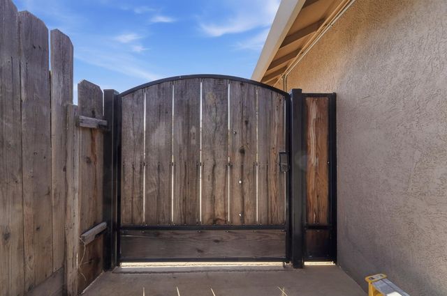 359 Trevor Ave, Oakdale, CA 95361