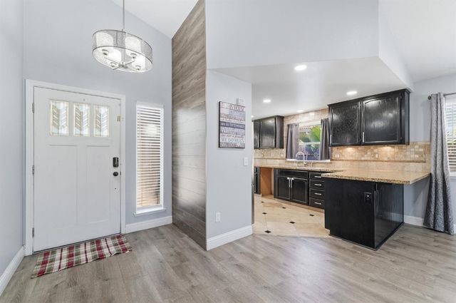 359 Trevor Ave, Oakdale, CA 95361