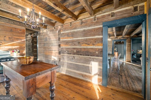 28 Ayersville Road, Toccoa, GA 30577