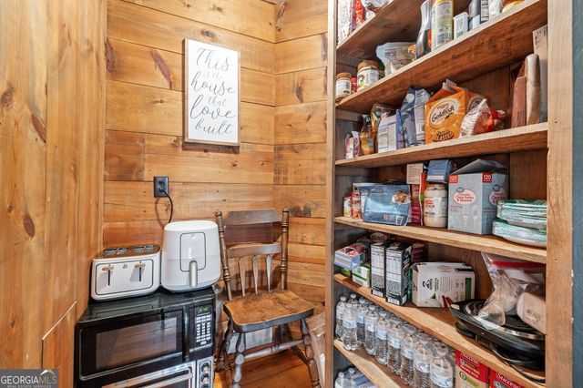 28 Ayersville Road, Toccoa, GA 30577