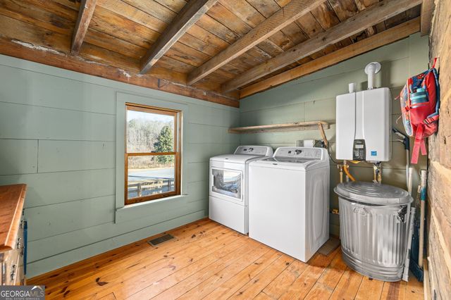 28 Ayersville Road, Toccoa, GA 30577