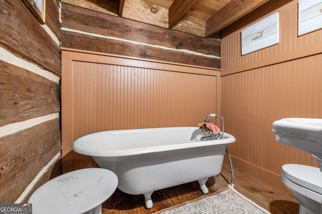 28 Ayersville Road, Toccoa, GA 30577