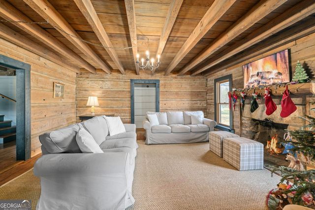 28 Ayersville Road, Toccoa, GA 30577