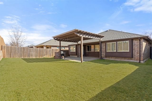 816 Harrison Lane, Lavon, TX 75166