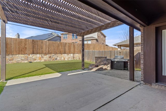 816 Harrison Lane, Lavon, TX 75166