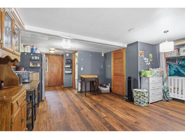 3743 Se HAGER Ln, Milwaukie, OR 97267