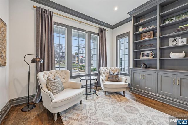 16 Norman Place, Tenafly, NJ 07670