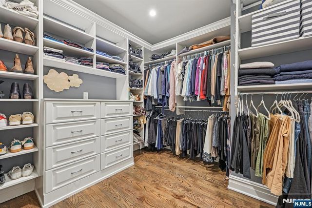 16 Norman Place, Tenafly, NJ 07670