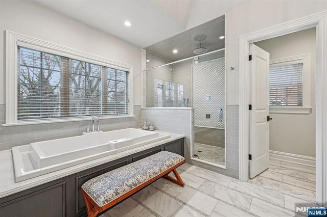 16 Norman Place, Tenafly, NJ 07670