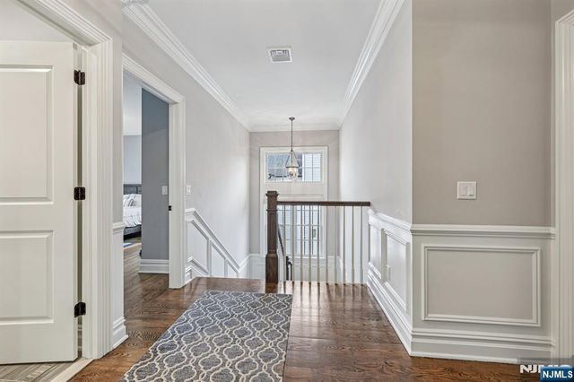 16 Norman Place, Tenafly, NJ 07670