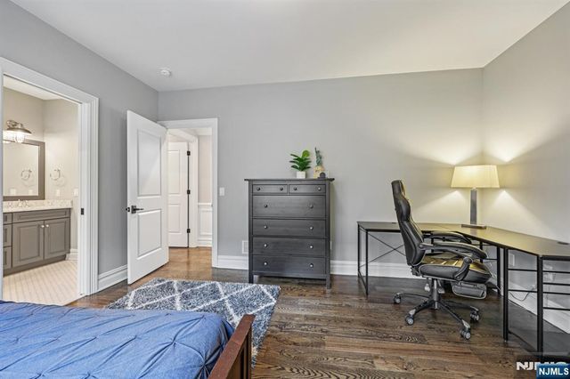 16 Norman Place, Tenafly, NJ 07670