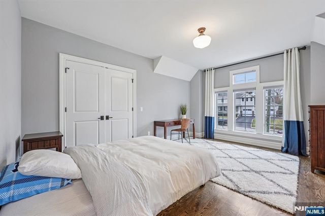 16 Norman Place, Tenafly, NJ 07670