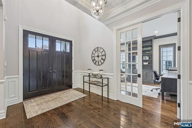 16 Norman Place, Tenafly, NJ 07670