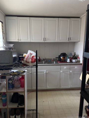 84-1086 Farrington Highway, Waianae, HI 96792