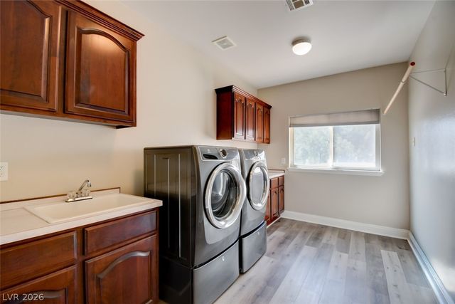 8623 Golden Canyon Road, Las Vegas, NV 89129