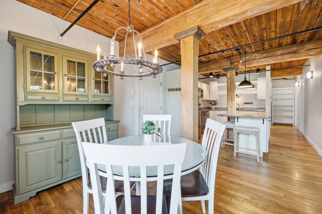 14 Sanford St 5, Medway, MA 02053
