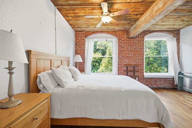 14 Sanford St 5, Medway, MA 02053