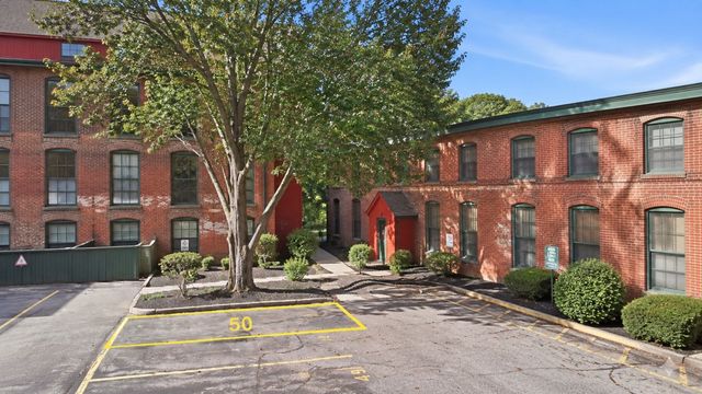 14 Sanford St 5, Medway, MA 02053
