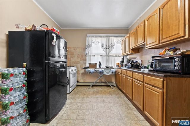 284-286 12th Street, Newark, NJ 07107
