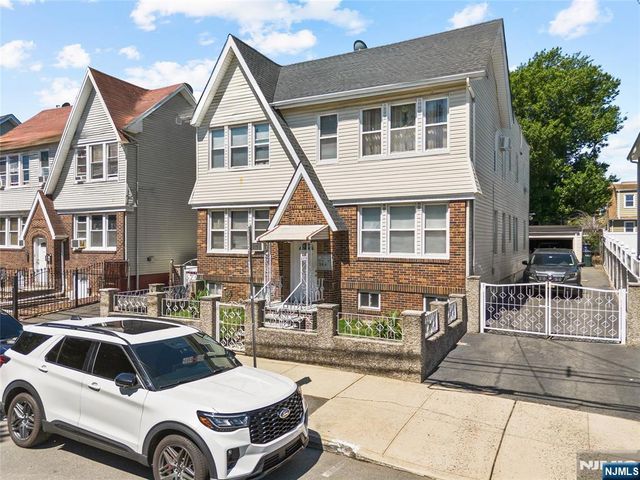 284-286 12th Street, Newark, NJ 07107