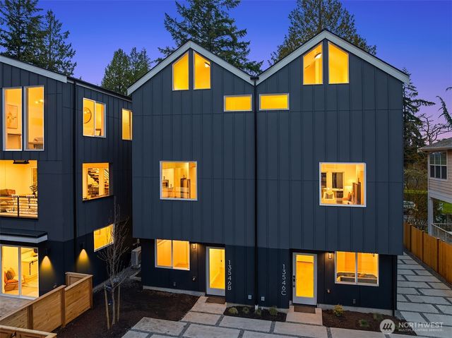 13548 39th Avenue NE #B, Seattle, WA 98125