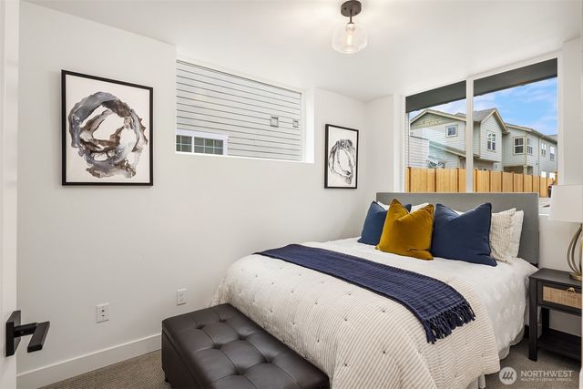 13548 39th Avenue NE #B, Seattle, WA 98125