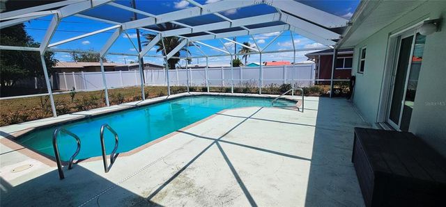 570 MIMOSA AVENUE NW, Port Charlotte, FL 33952