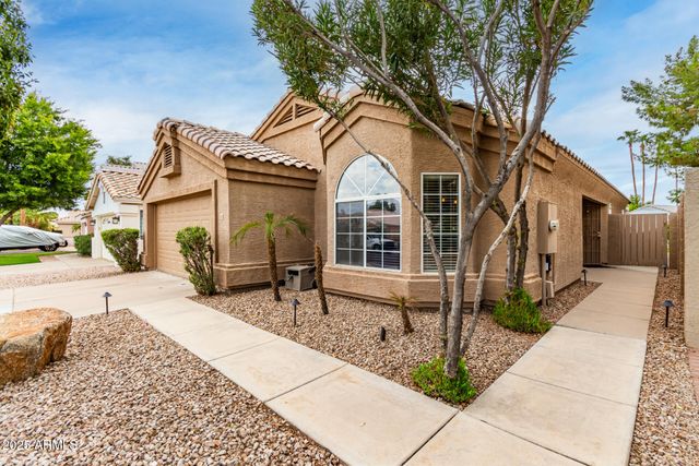 24 S WILLOW CREEK Street, Chandler, AZ 85225