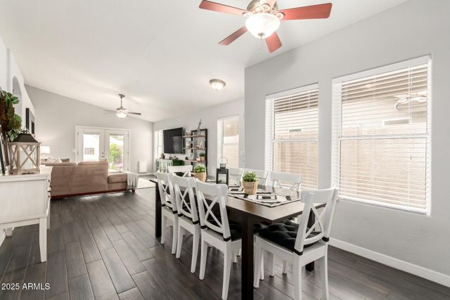 24 S WILLOW CREEK Street, Chandler, AZ 85225