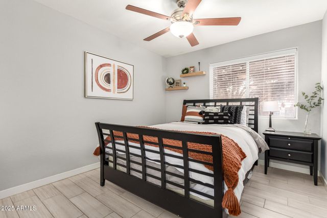 24 S WILLOW CREEK Street, Chandler, AZ 85225