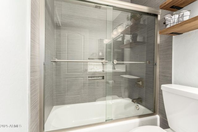 24 S WILLOW CREEK Street, Chandler, AZ 85225