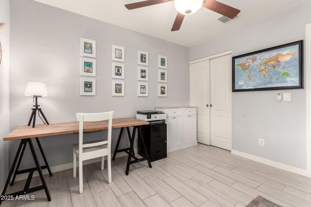 24 S WILLOW CREEK Street, Chandler, AZ 85225