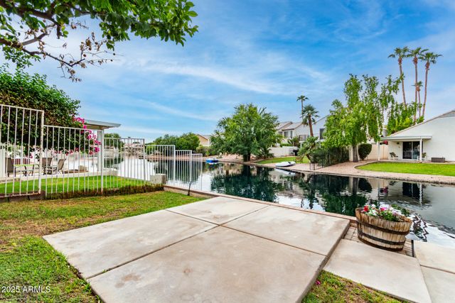 24 S WILLOW CREEK Street, Chandler, AZ 85225