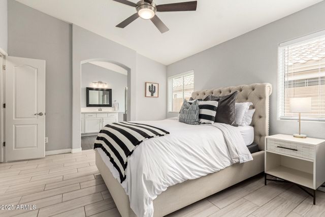 24 S WILLOW CREEK Street, Chandler, AZ 85225