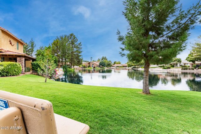 24 S WILLOW CREEK Street, Chandler, AZ 85225