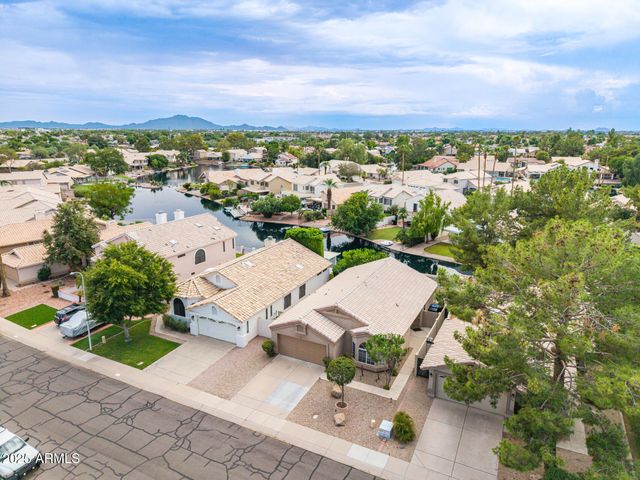 24 S WILLOW CREEK Street, Chandler, AZ 85225