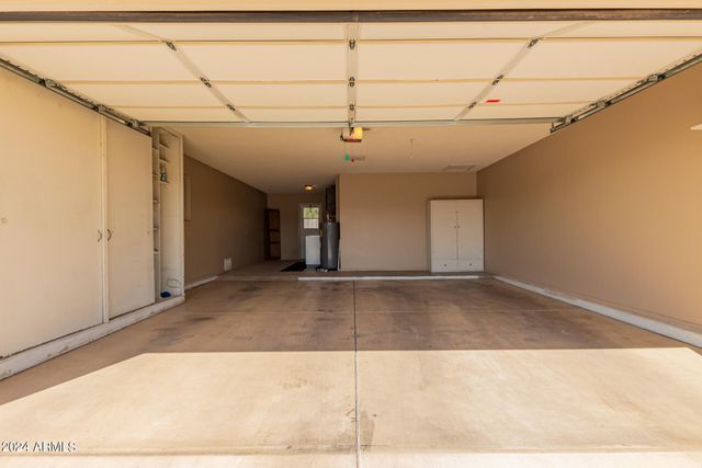 10214 W BURNS Drive, Sun City, AZ 85351