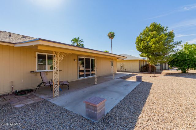 10214 W BURNS Drive, Sun City, AZ 85351