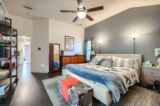 322 Allegheny Trail Lane, Garland, TX 75043