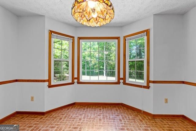 290 Kari Glen Drive, Fayetteville, GA 30215