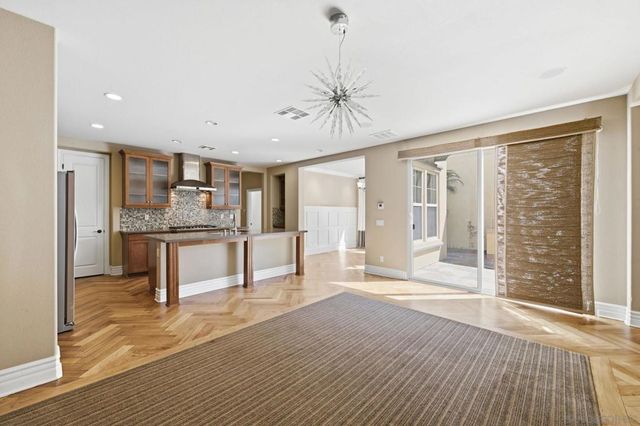 6190 Valerian Vista Place, San Diego, CA 92130