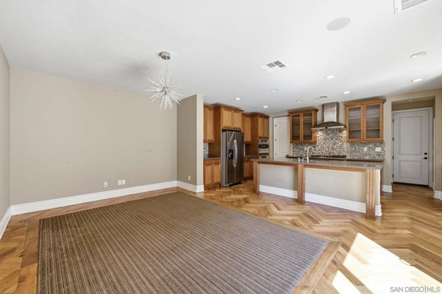 6190 Valerian Vista Place, San Diego, CA 92130