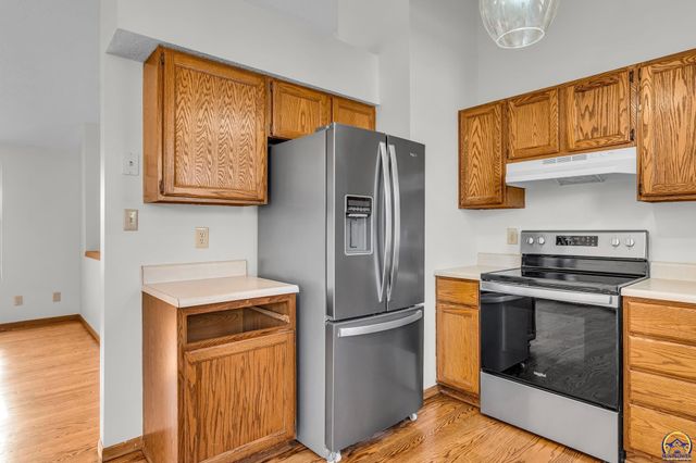 7412 SW 25th ST, Topeka, KS 66614