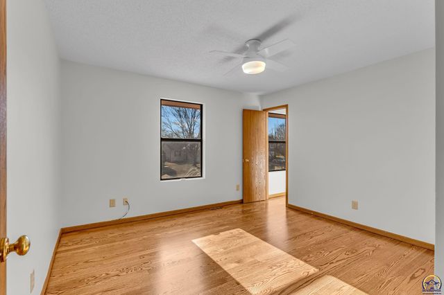 7412 SW 25th ST, Topeka, KS 66614