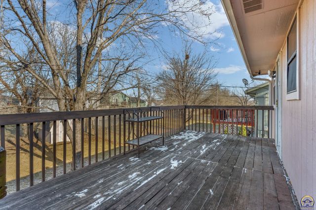 7412 SW 25th ST, Topeka, KS 66614