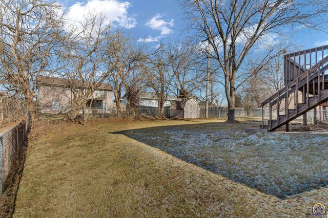 7412 SW 25th ST, Topeka, KS 66614