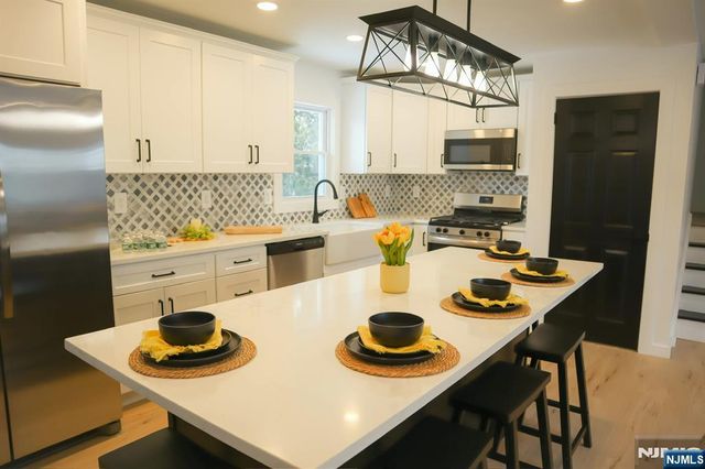 78 Poplar Avenue, Little Ferry, NJ 07643